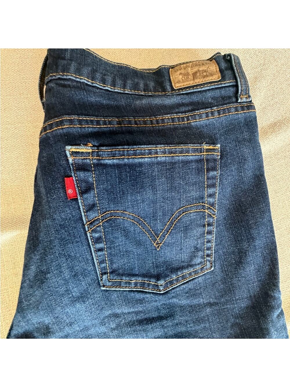 Levi's Dark Blue Jeans with Red Tab Size 8 Long women's
